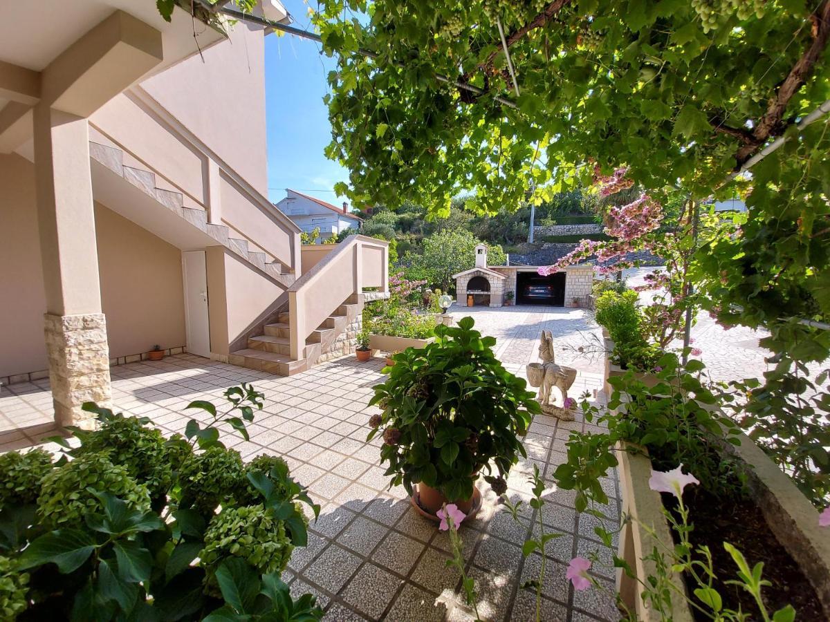 Apartman Anka Palit ภายนอก รูปภาพ